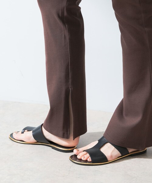 URBAN RESEARCH ROSSO（アーバンリサーチロッソ）の「『UR TECH ひやサラクール』F by ROSSO　スリットフレアパンツ（その他パンツ・レディース・BLACK/OFFWHITE/BROWN・36/38）」の20枚目の写真