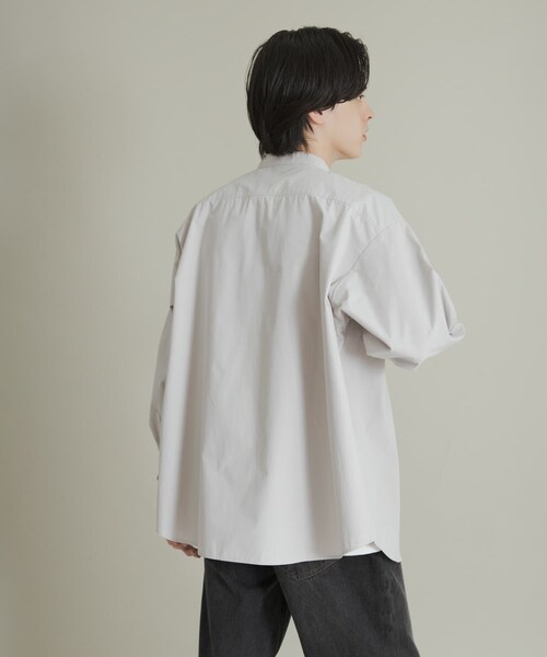 SENSE OF PLACE by URBAN RESEARCH（センスオブプレイスバイアーバンリサーチ）の「ピーチブロードバンドカラーロングスリーブシャツ（シャツ/ブラウス・メンズ・L.GRAY/CHARCOAL/L.BLUE・M/L）」の9枚目の写真
