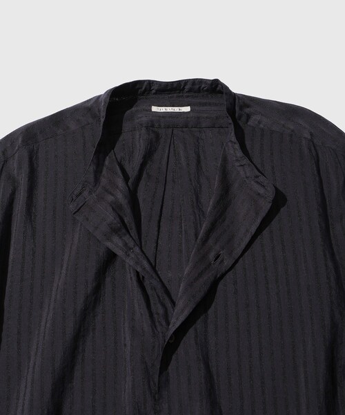 ADAM ET ROPE'(アダムエロペ)の「【HEUGN/ユーゲン】Morris LINO silk Jqd(シャツ/ブラウス・メンズ・チャコール・1/2/3/4)」の7枚目の写真