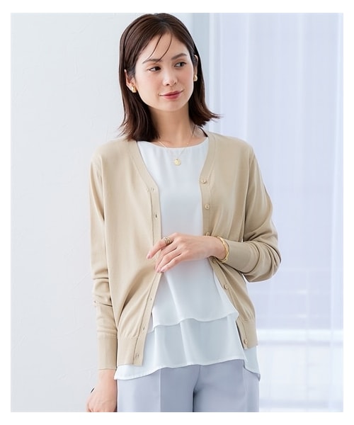 nissen（ニッセン）の「【ひんやり接触冷感】抜け感Ｖネックカーディガン（ＵＶカット・毛玉になりにくい・遮熱）<大きいサイズ有>（カーディガン/ボレロ・レディース・黒/オフホワイト/杢グレー/セージグリーン/ブルーグレー/ネイビー/ペールラベンダー/ダスティグリーン/ライム/ベージュ/グレージュ・S/M/L/LL/3L/4L/5L/6L）」の20枚目の写真