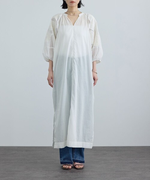 ADAM ET ROPE'(アダムエロペ)の「【WEB限定】ネット刺繍レースワンピース(ワンピース・レディース・ブラック/オフホワイト・F)」の16枚目の写真