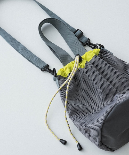 EKAL(エカル)の「TINY GARDEN PRODUCTS ストロール2WAYメッシュバッグ(ハンドバッグ・レディース・BLACK/GRAY・One)」の2枚目の写真