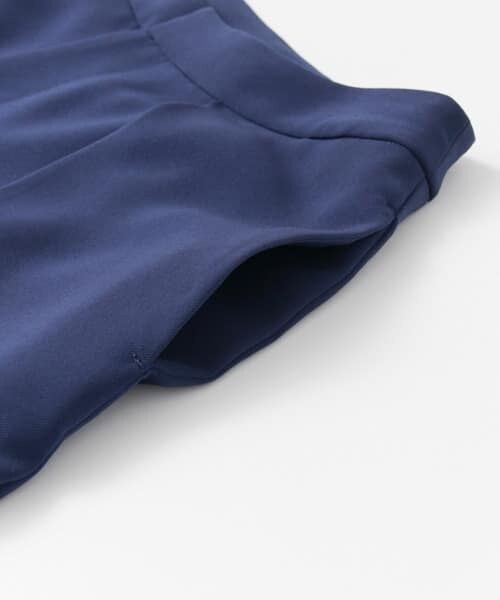 URBAN RESEARCH ROSSO（アーバンリサーチロッソ）の「タッククロップドパンツ（その他パンツ・レディース・BLUE/WHITE/BLACK・36/38）」の20枚目の写真