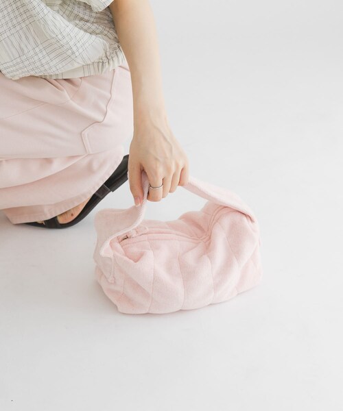 KBF（ケイビーエフ）の「パイルミニBAG（ハンドバッグ・レディース・CHARCOAL/PINK・One）」の13枚目の写真