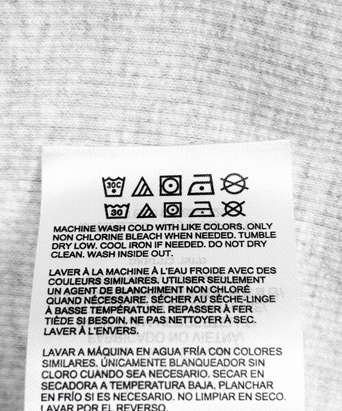 URBAN RESEARCH（アーバンリサーチ）の「NEW BALANCE　Athleticsスウェットクルー（スウェット・メンズ・AHH/BK・M/L/XL）」の14枚目の写真