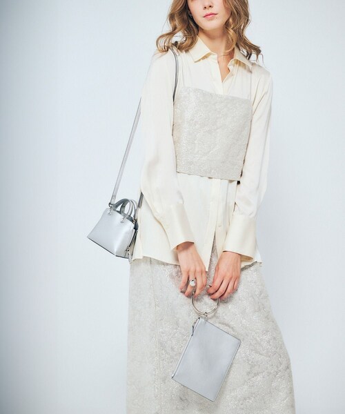 ROPE'（ロペ）の「【E'POR】Y BAG Nano【超軽量】（ショルダーバッグ・レディース・ブラック系/ベージュ系/レッド/ワイン/シルバー・F）」の5枚目の写真