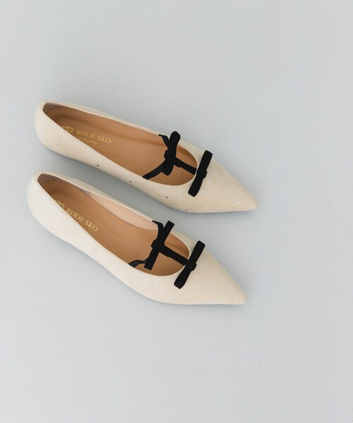 RODE SKO（ロデスコ）の「2センチダブルリボンヒールパンプス（パンプス・レディース・BLACK/OFF・36/37/38）」の5枚目の写真