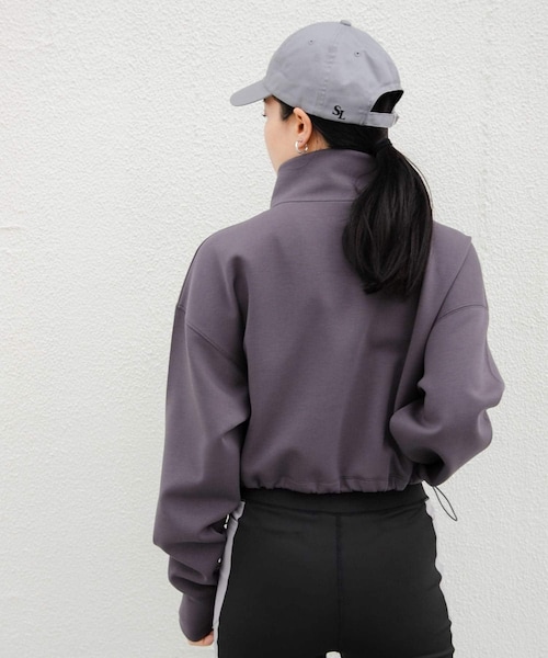 URBAN RESEARCH Sonny Label（アーバンリサーチサニーレーベル）の「SLAB　Stand Short Blouson（スウェット・レディース・グレージュ/チャコール・FREE）」の2枚目の写真