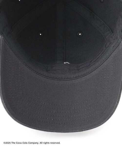 ADAM ET ROPE'(アダムエロペ)の「Coca-Colaエンブロイダリーキャップ(キャップ・レディース・チャコール/ベージュ・F)」の9枚目の写真