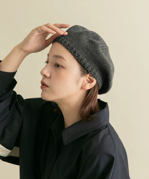 KBF(ケイビーエフ)の「ニットベレー帽(ハンチング/ベレー帽・レディース・CHARCOAL/BEIGE・one)」の5枚目の写真