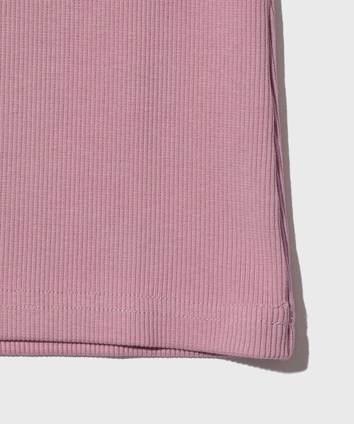 ADAM ET ROPE'（アダムエロペ）の「【LIBRIO MENDONCA/リブリオ メンドンサ】RIB FITTED TANK TOP（タンクトップ・メンズ・ブラック/ピンク・S）」の8枚目の写真