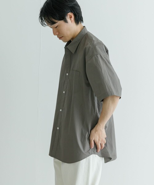 URBAN RESEARCH（アーバンリサーチ）の「高密度コットンショートスリーブシャツ（シャツ/ブラウス・メンズ・YELLOW/WHITE/GRAY/L.BLUE・M/L）」の19枚目の写真
