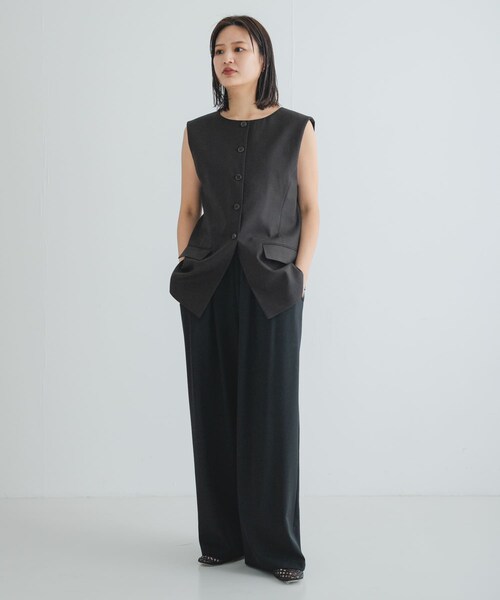 URBAN RESEARCH（アーバンリサーチ）の「AMOMENTO　OVERSIZED BUTTON UP VEST（ベスト・レディース・BLACK/DARK BROWN・0）」の8枚目の写真