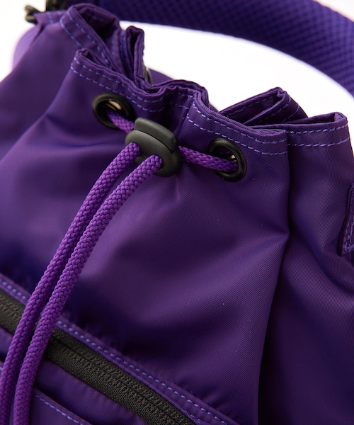ADAM ET ROPE'(アダムエロペ)の「《別注》【FADEN/ファーデン】008 Lou(バックパック/リュック・メンズ・オリーブ/パープル・F)」の6枚目の写真