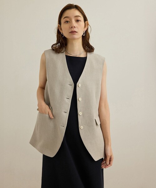 ROPE'（ロペ）の「尾州リネンオーバーロングジレ（ベスト・レディース・ベージュ/ネイビー・36/38）」の4枚目の写真