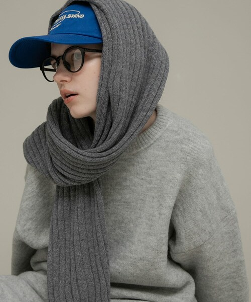 URBAN RESEARCH Sonny Label（アーバンリサーチサニーレーベル）の「リブニットマフラー（マフラー・レディース・ブラック/ブラウン/グレー/エクリュ・one）」の3枚目の写真