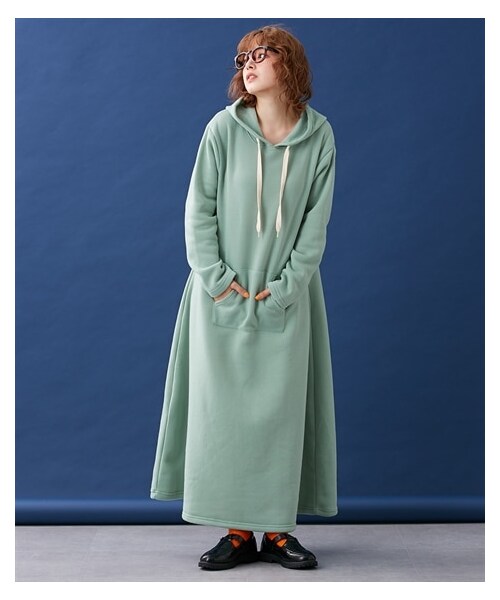 nissen（ニッセン）の「【裏起毛】フード付きパーカーワンピース