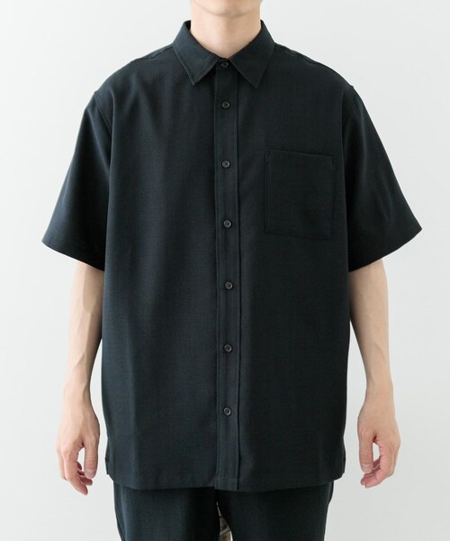 ITEMS URBANRESEARCH(アイテムズ アーバンリサーチ)の「『イージーケア/速乾/UVカット』『セットアップ対応』クイックドライリネンタッチ半袖シャツ(シャツ/ブラウス・メンズ・CHA/GRN/BRN/BLK・M/L)」の21枚目の写真