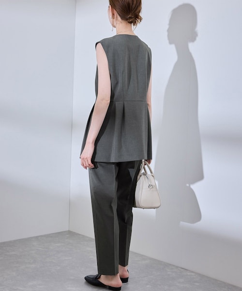 ROPE' PICNIC(ロペピクニック)の「【UV対応】【リネンライク・シリーズ】ペプラムジレベスト/通勤・セットアップ対応(ベスト・レディース・グレー/グレー系/ダークブラウン/ネイビー・38)」の9枚目の写真