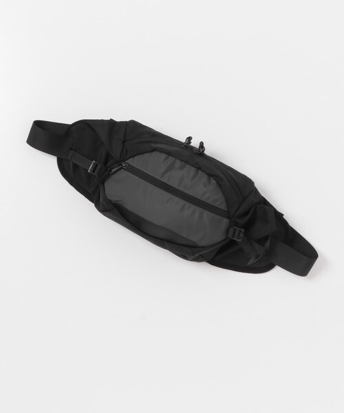 URBAN RESEARCH DOORS（アーバンリサーチドアーズ）の「フロントポケットボディバッグ（ショルダーバッグ・メンズ・BLACK/GRAY・-）」の13枚目の写真