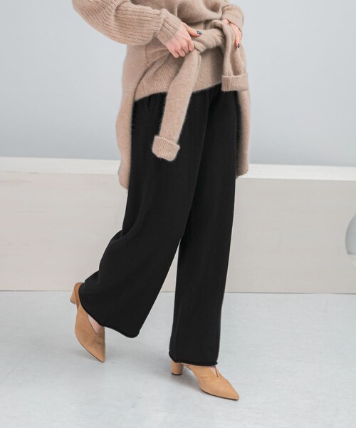 URBAN RESEARCH ROSSO（アーバンリサーチロッソ）の「メリノウールニットパンツ（その他パンツ・レディース・IVORY/BLACK・Free）」の3枚目の写真