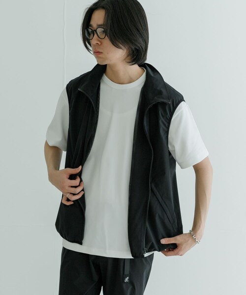URBAN RESEARCH（アーバンリサーチ）の「SOLOTEXハイストレッチベスト（ベスト・メンズ・CHARCOAL/BLACK/KHAKI・M/L）」の5枚目の写真