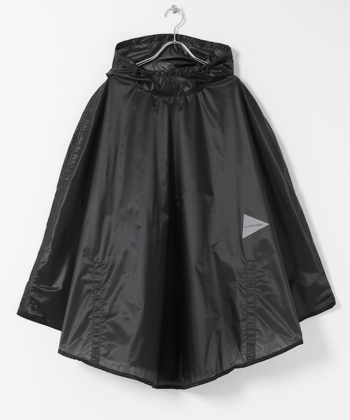 EKAL（エカル）の「and wander　SIL PONCHO（レインコート/ポンチョ・メンズ・BLACK/Off White・One）」の3枚目の写真
