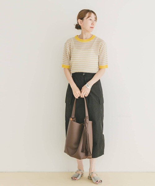 ITEMS URBANRESEARCH(アイテムズ アーバンリサーチ)の「ナイロンカーゴタイトスカート(スカート・レディース・L.BEG/MOC/BLK・FREE/TALL)」の9枚目の写真