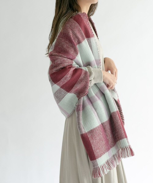 KBF（ケイビーエフ）の「リバーシブルチェックストール（ストール/ショール・レディース・BROWN/MINT/GRAY・one）」の10枚目の写真