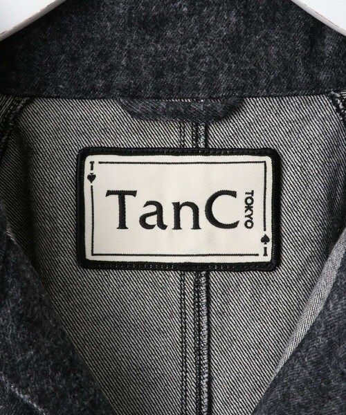 ADAM ET ROPE'(アダムエロペ)の「【J’aDoRe限定】【TanC(タンク)】BRUSHED INDIGO DENIM COAT(デニムジャケット・レディース・ブラック・1)」の9枚目の写真