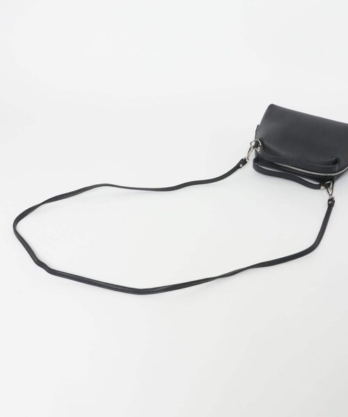 URBAN RESEARCH ROSSO（アーバンリサーチロッソ）の「GIANNI CHIARINI　ALIFA S（ハンドバッグ・レディース・NERO/DEEPFIR/LAMB/DOVE・-）」の9枚目の写真