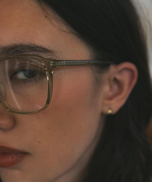 URBAN RESEARCH（アーバンリサーチ）の「『別注』KANEKO OPTICAL×URBAN RESEARCH　スクエアクリアUVレンズ（メガネ・レディース・クリアオリーブ/クリアブラウン・-）」の15枚目の写真