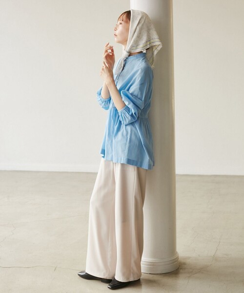 ROPE' PICNIC（ロペピクニック）の「【YOKU MOKU/ヨックモック×ROPE' PICNIC】フラワーグラデーションスカーフ（バンダナ/スカーフ・レディース・キナリ/ブルー系・F）」の8枚目の写真