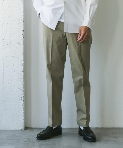 チノテーパードトラウザー