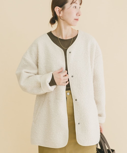 ITEMS URBANRESEARCH(アイテムズ アーバンリサーチ)の「ボアジャケット(ノーカラージャケット・レディース・OFF/GRY/L.BRN・Free)」の1枚目の写真