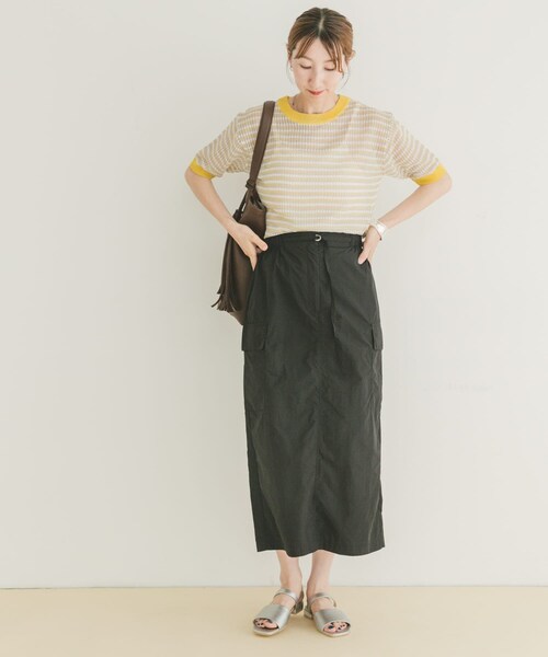ITEMS URBANRESEARCH(アイテムズ アーバンリサーチ)の「ナイロンカーゴタイトスカート(スカート・レディース・L.BEG/MOC/BLK・FREE/TALL)」の10枚目の写真