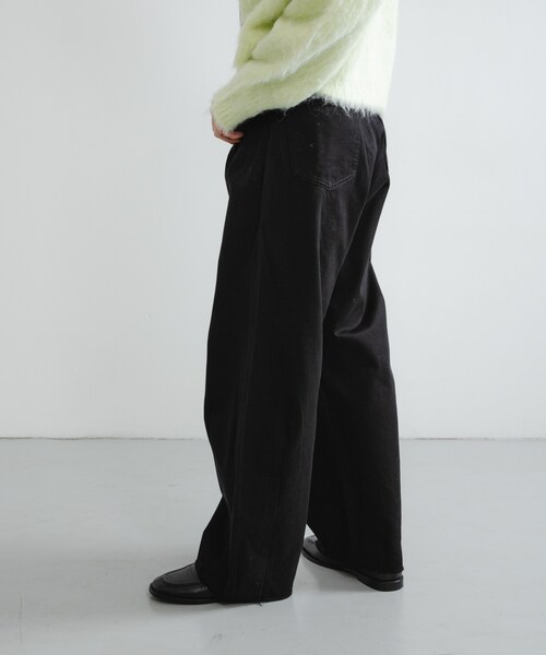 URBAN RESEARCH（アーバンリサーチ）の「コットンサテンカットオフカーブパンツ（その他パンツ・レディース・BEIGE/BLACK・36/38/40）」の5枚目の写真