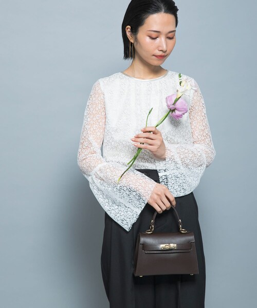 URBAN RESEARCH ROSSO（アーバンリサーチロッソ）の「フレアスリーブレースブラウス（シャツ/ブラウス・レディース・WHITE/SAX/BLACK・Free）」の8枚目の写真