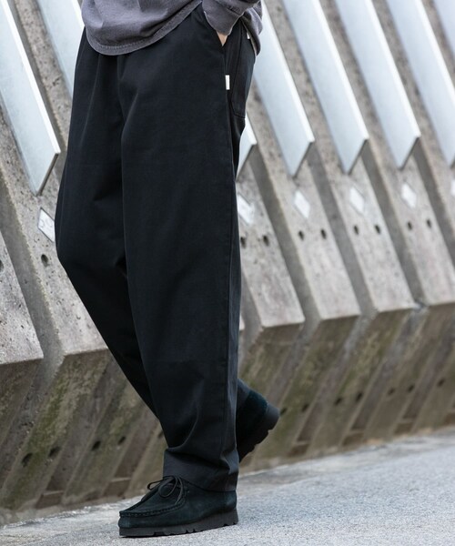 URBAN RESEARCH Sonny Label（アーバンリサーチサニーレーベル）の「ベーシックワイドイージーチノパンツ（チノパンツ・メンズ・ブラック/チャコール/ネイビー/ベージュ・S/M/L）」の6枚目の写真