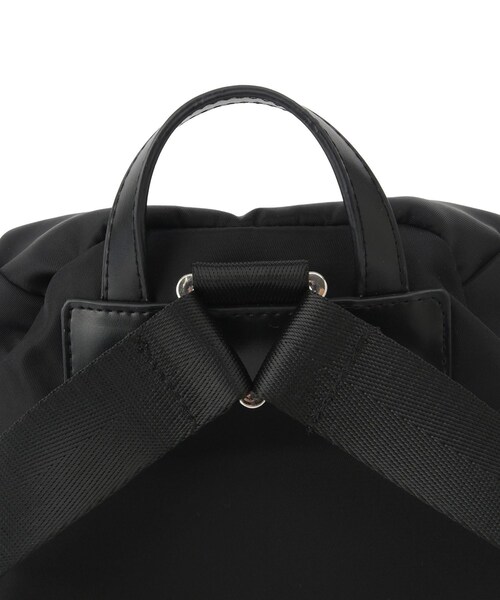 ADAM ET ROPE'（アダムエロペ）の「フラップベルトミディアムリュック（バックパック/リュック・レディース・ブラック・F）」の10枚目の写真