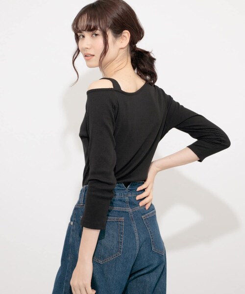 SENSE OF PLACE by URBAN RESEARCH（センスオブプレイスバイアーバンリサーチ）の「アシメネックリブトップ(7分袖)（Tシャツ/カットソー・レディース・BLACK/GREIGE/DUSTY PINK・FREE）」の5枚目の写真