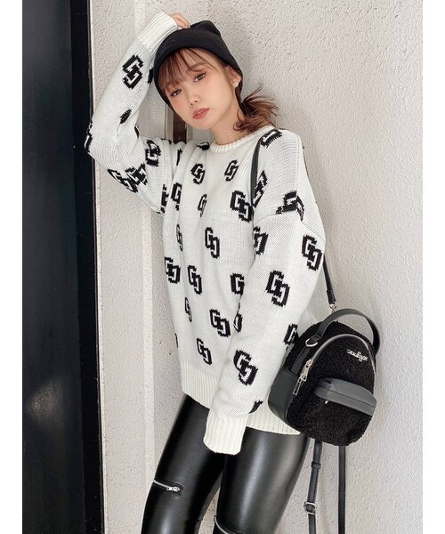 GYDA（ジェイダ）の「GG PATTERN ニットトップス（ニット/セーター・レディース・ブルー/オフホワイト/ブラック/ピンク/ベージュ/マスタード・F）」の4枚目の写真