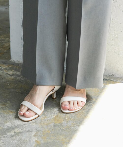 URBAN RESEARCH（アーバンリサーチ）の「ストラップサンダル（サンダル・レディース・BLACK/WHITE/GOLD・36/37/38）」の5枚目の写真