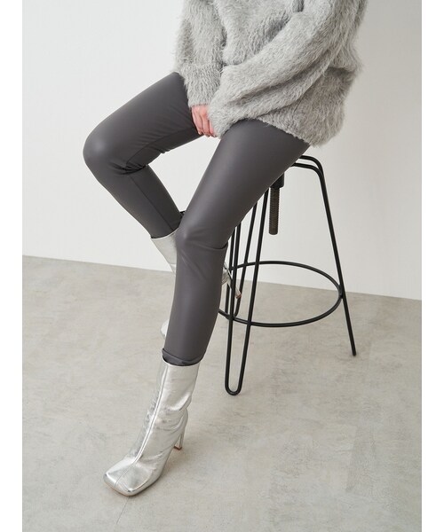 新品タグ付　ELENDEEK FAUX LEATHER LEGGINGS 02 ELENDEEK（エレンディーク）の「FAUX LEATHER LEGGINGS（その他