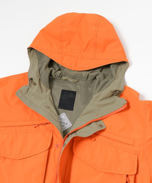 URBAN RESEARCH（アーバンリサーチ）の「DAIWA PIER39　TECH 3WAY WADING PARKA（マウンテンパーカー・レディース・ORANGE/BLACK・FREE）」の9枚目の写真