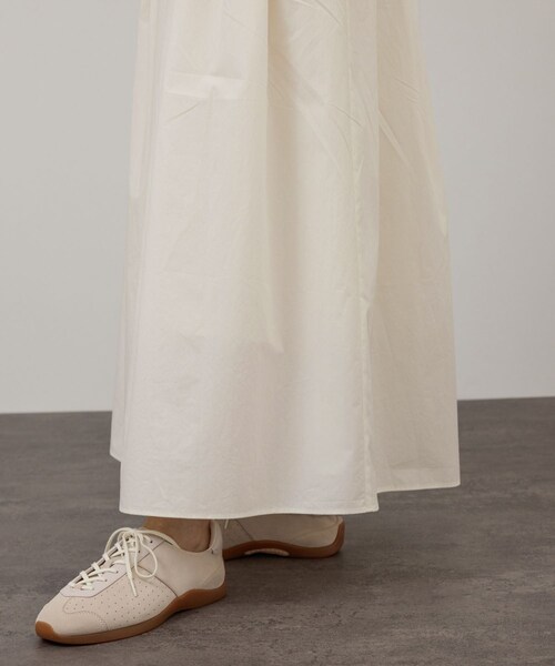 ADAM ET ROPE'（アダムエロペ）の「コーティングギャザータックスカート / セットアップ対応（スカート・レディース・ホワイト/ネイビー系・F）」の13枚目の写真