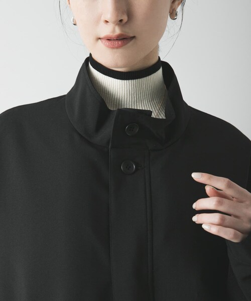 URBAN RESEARCH（アーバンリサーチ）の「『WEB限定』インナーダウン付スタンドカラーロングコート（テーラードジャケット・レディース・BLACK/KHAKI・Free）」の4枚目の写真