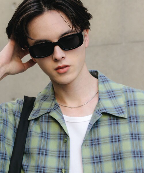 SENSE OF PLACE by URBAN RESEARCH（センスオブプレイスバイアーバンリサーチ）の「スクエアサングラス（メガネ・メンズ・BLACK/BLK×BLU・one）」の4枚目の写真