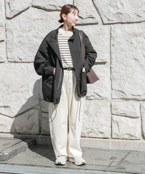 ITEMS URBANRESEARCH（アイテムズ アーバンリサーチ）の「『撥水/防花粉/イージーケア』ミリタリーモッズコート（モッズコート・レディース・BLK/KHK・Free）」の22枚目の写真