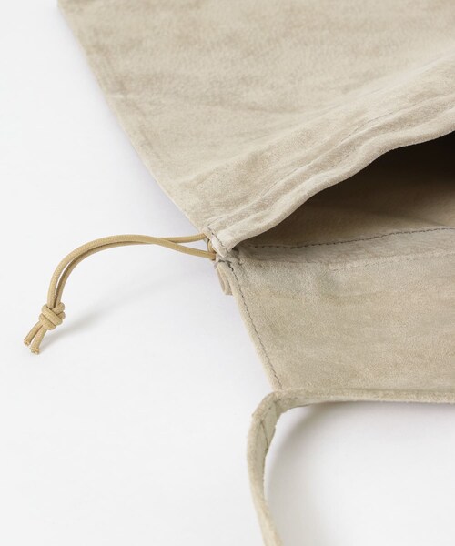 URBAN RESEARCH(アーバンリサーチ)の「Hender Scheme red cross bag big(ショルダーバッグ・メンズ・beige/dark gray・FREE)」の9枚目の写真